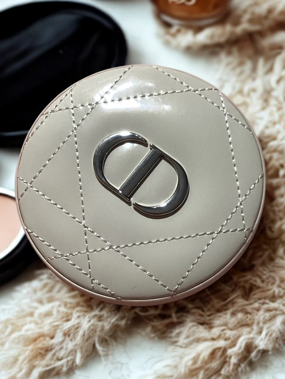 Dior Compact Highlighter - Light Gold Shimmer